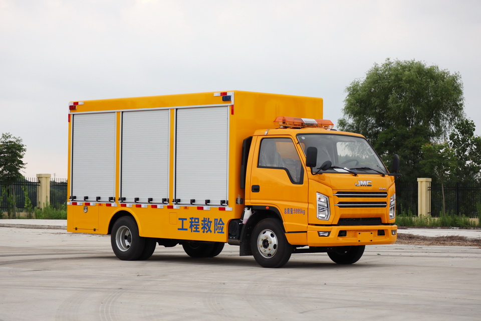 藍(lán)牌江鈴救險車